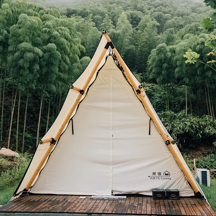 浪漫的婚礼露营三角帐篷
